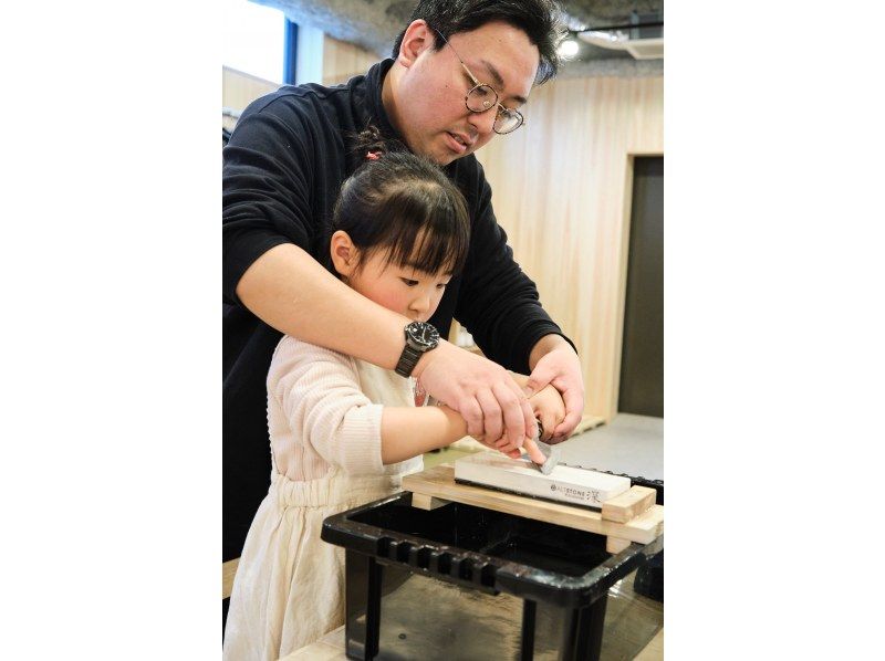 [Tokyo, Asakusa] <Knife-making workshop> Design and make your own knifeの紹介画像