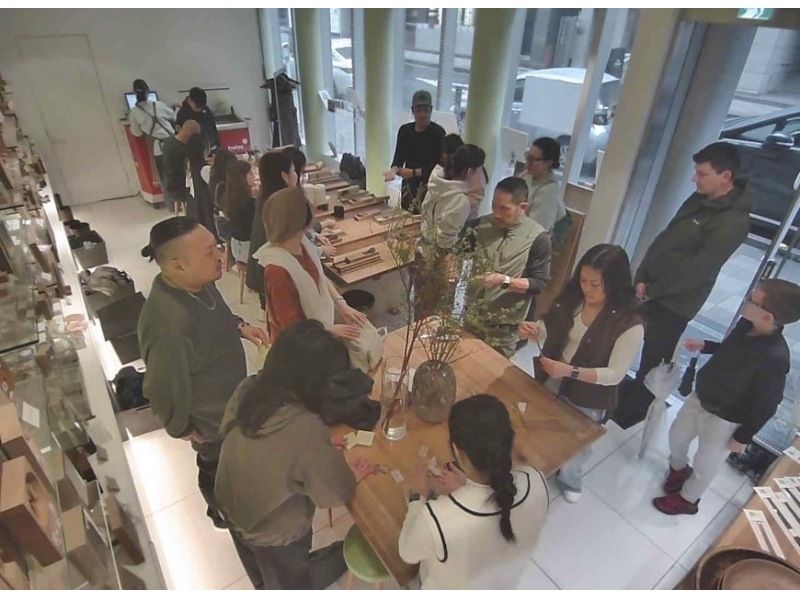 Experience making chopsticks using a plane in Ginza, Tokyo ♪ NEW OPENING on 12/10!の紹介画像