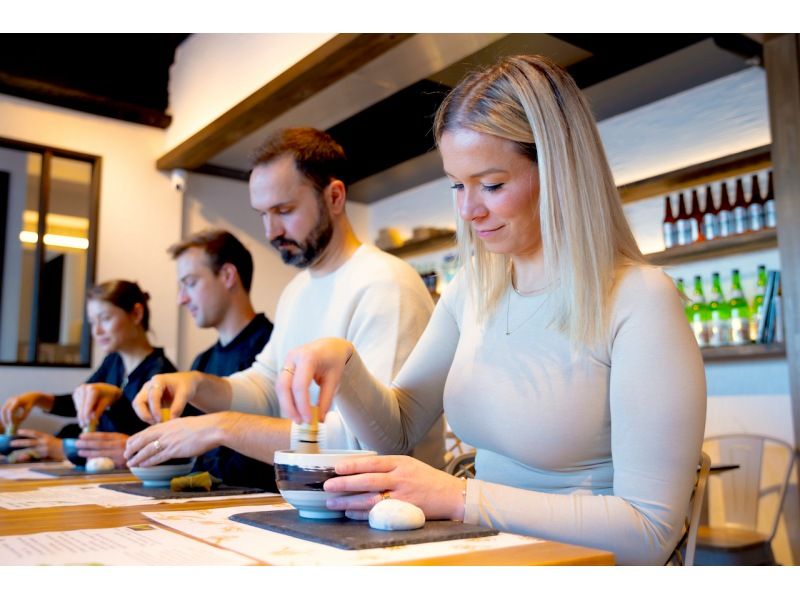 Matcha Making Tokyo No1 Cooking Class in Japanの紹介画像