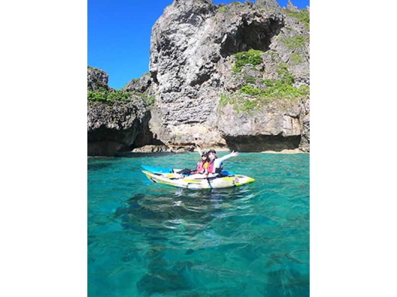 【沖縄・うるま市】美ら島海道島冒険ツアーライト！カヤックor SUP（1時間30分コース）の紹介画像