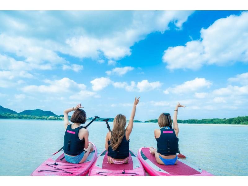 ★学割★【絶景！ 川平湾SUP！】真っ白な砂浜の川平湾を堪能★石垣島NO,1絶景スポット★家族割★当日OK【2時間】送迎・機材・写真無料！の紹介画像