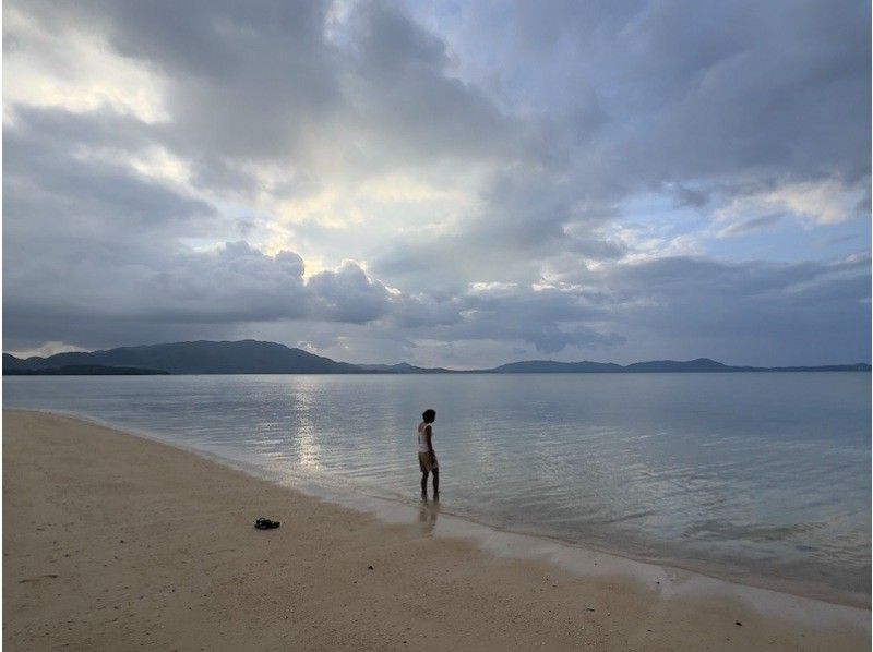 [Ishigaki Island] Private morning yoga experience! Relax in the great outdoors while watching the sunrise! GoPro photo gift + herbal tea included ★ Beginners welcomeの紹介画像