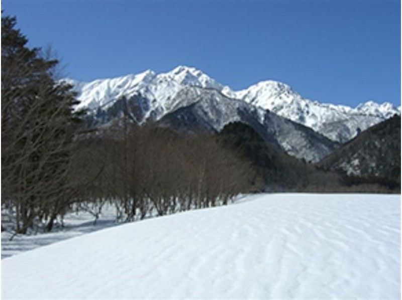 プライベートプラン【長野・大町市　スノーシュー・かんじき】冬しか見られない北ア山麓の美しさを満喫！1日コース　お一人様でも2名料金で参加可の紹介画像