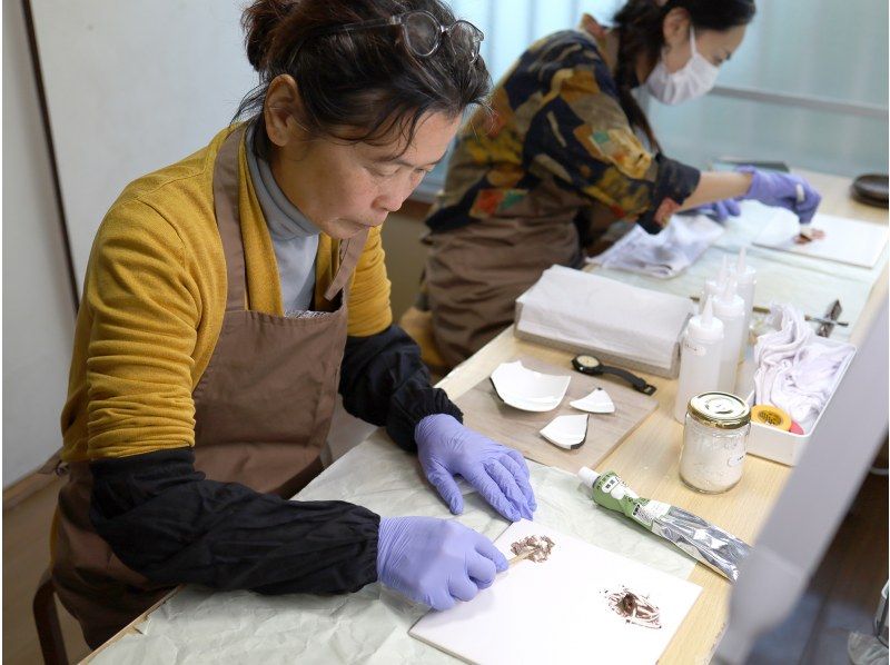 【東京タワー近く！】本うるし金継ぎ１回体験　器が無くても大丈夫♪　材料費込み、少人数指導の紹介画像