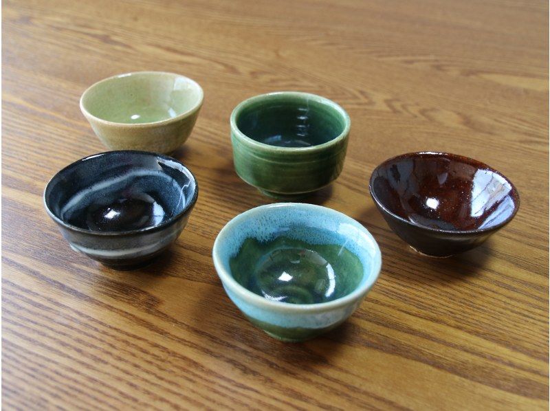 [New plan!] Learn from a Tokyo University of the Arts graduate! One-time experience of lacquer lacquer lacquering. No need to bring your own pottery! Materials included, small group instructionの紹介画像