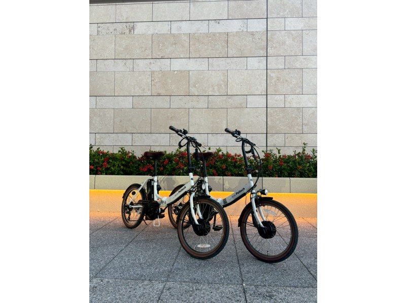 [Okinawa, Miyakojima] Ride through the spectacular scenery! Miyakojima 3 Great Bridges Cycling Tour / Electric assist bicycles make it safe for beginners ♪の紹介画像