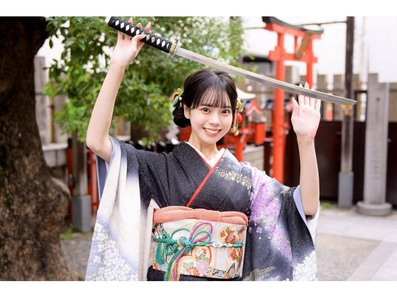 【 Osaka / Shinsaibashi】Kimono photo at Shinto shrinesの紹介画像