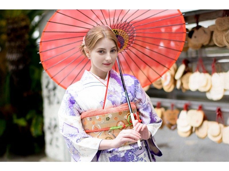 【 Osaka / Shinsaibashi】Kimono photo at Shinto shrinesの紹介画像