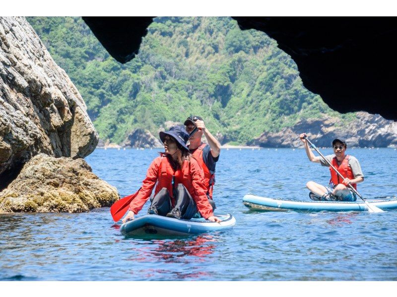 【若狭・常神半島】青の洞窟 SUPツアー《1日限定4組》《青の洞窟でSUP＆シュノーケリングを満喫！》の紹介画像