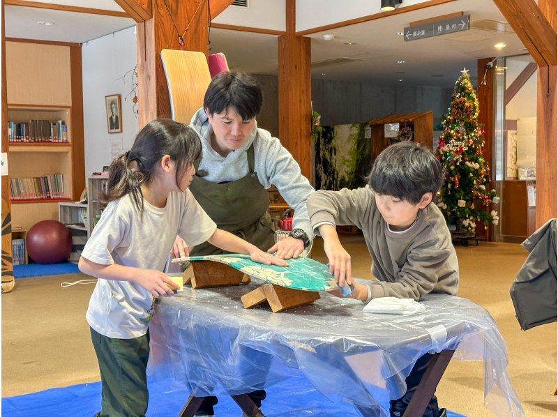 [Yamagata Prefecture, Nagai] Utilizing thinned wood! Arcadia snowboard making workshop at Nogawa Manabikanの紹介画像