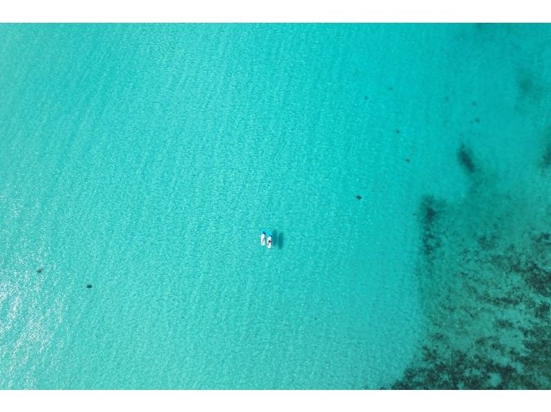 新プラン☆宮古島/ボートツアー【秘密のビーチとウミガメが待つ冒険の旅】旅の思い出をワンランク上にしたいアナタにおすすめ！！ドローン撮影込み。の紹介画像