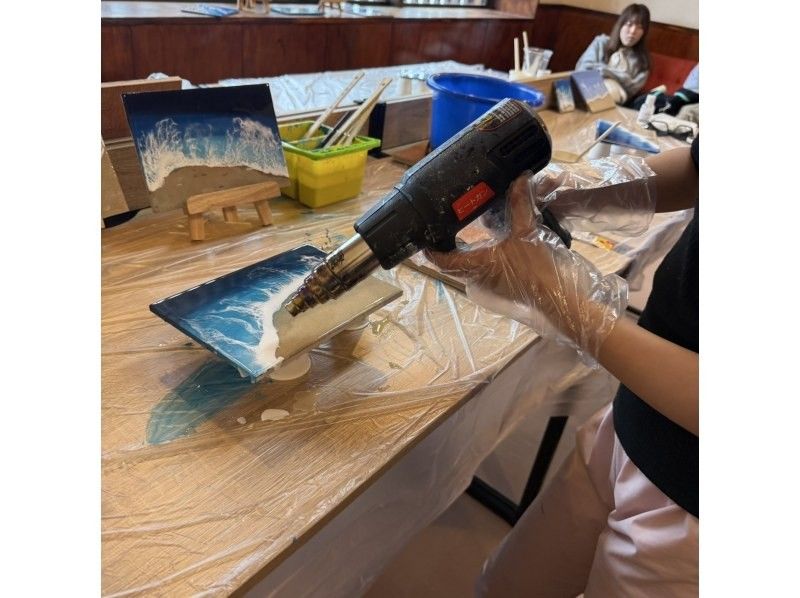 【宮古島・当日予約OK】空港5分！雨の日OK｜送料無料！幸せを運ぶ海色『小さいウミガメ』レジンアート体験の紹介画像