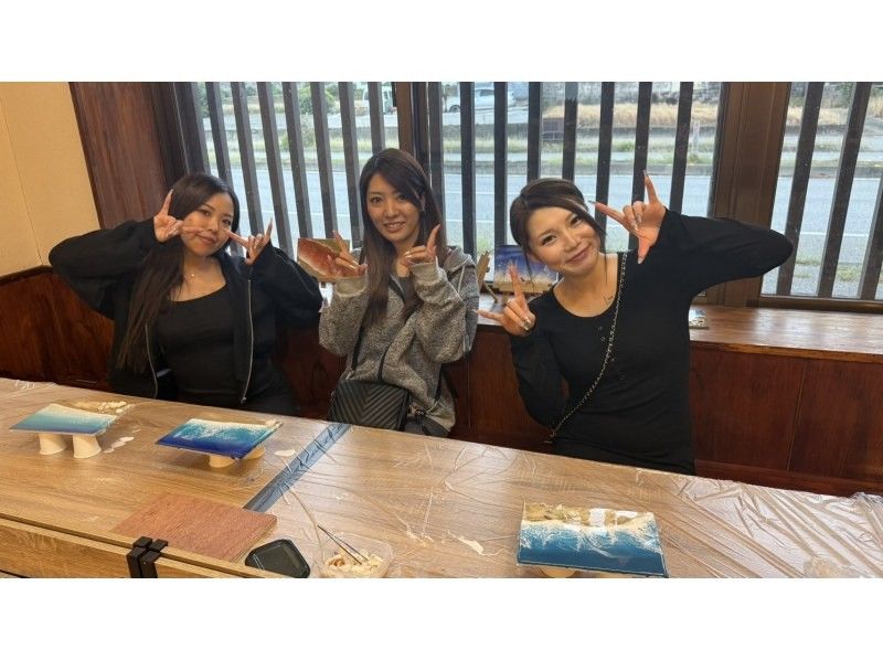 【宮古島・当日予約OK】空港5分！雨の日OK｜送料無料！幸せを運ぶ海色『小さいウミガメ』レジンアート体験の紹介画像