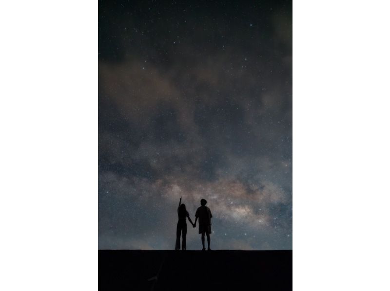 &ldquo;冲绳古利岛&rdquo;热门星空摄影之旅（45-60分钟）&ldquo;每次只接待一组游客，让您安心享受♪&rdquo; 惊叹于无垠的星空！包含超高分辨率摄影和后期处理！の紹介画像