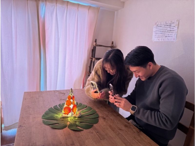 [Hyogo/Kobe] Make a stained-glass lampshade using seashells and marine glass! You can make one piece with two people (you can also participate alone!)の紹介画像