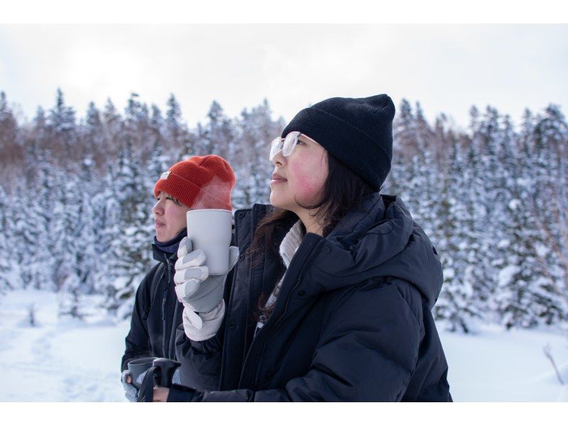 【北海道・富良野】初心者歓迎！スノーシューハイキングツアー！大雪山の秘境体験＆温泉の癒しの紹介画像