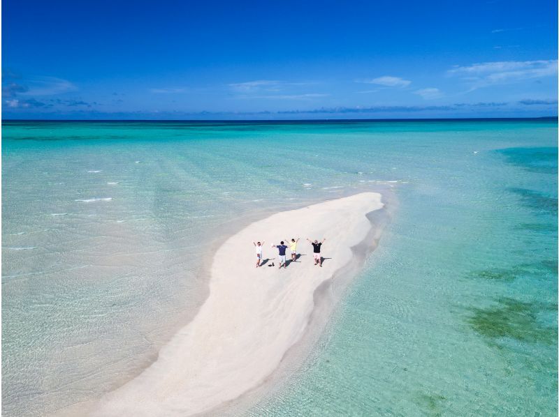【沖縄・宮古島】 &ldquo;ユニの浜 ドローン撮影ツアー&rdquo; 現役テレビカメラマン！ボートで約5分で上陸！子供料金あり！3歳以下無料！の紹介画像