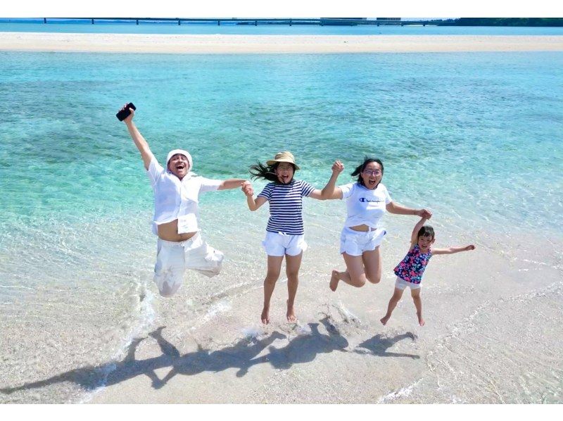 【沖縄・宮古島】“ユニの浜上陸ツアー” ボートで約5分で到着！現役TVカメラマンのドローン撮影付き！当日予約OK！3歳以下無料！の紹介画像