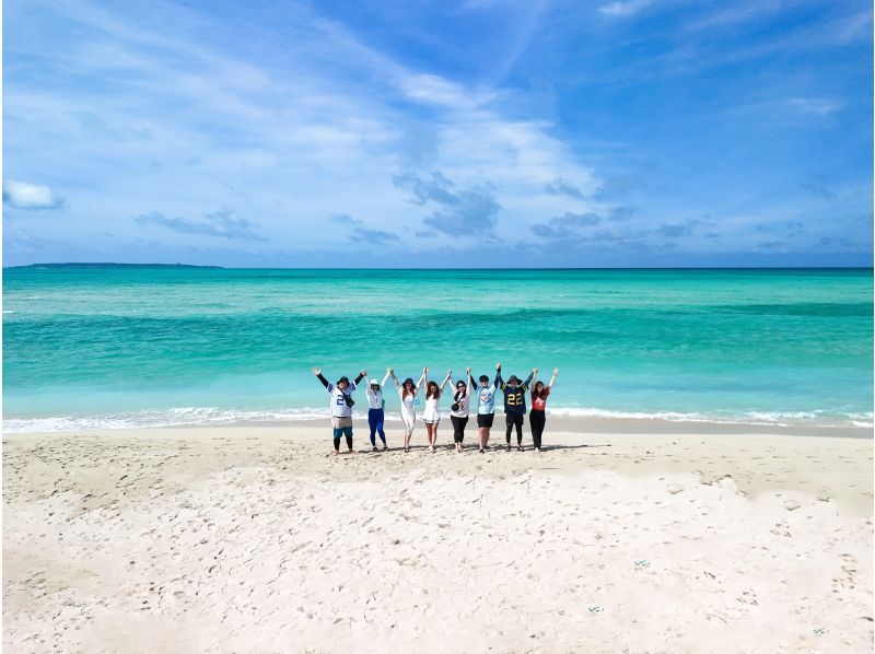【沖縄・宮古島】 &ldquo;ユニの浜 ドローン撮影ツアー&rdquo; 現役テレビカメラマン！ボートで約5分で上陸！子供料金あり！3歳以下無料！の紹介画像