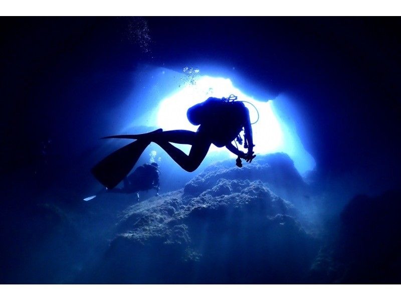 【沖縄・宮古島】地形を潜るFUNダイビング1日ツアー（2DIVE）カメラ・ライト・コンピューター無料レンタル！の紹介画像