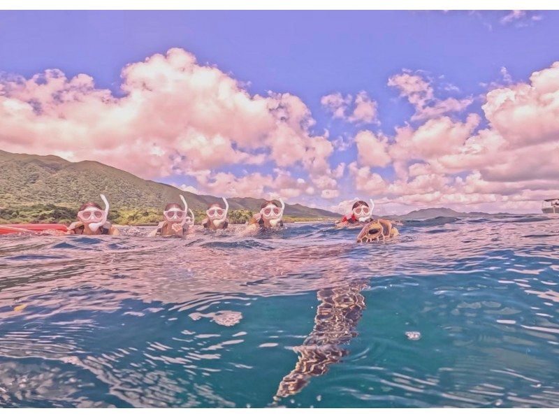 ★ウミガメ保証あり【石垣島/当日予約OK】大人気ウミガメ大捜索シュノーケル！お子様からご年配の方までしっかりサポート/撮影データ無料約2時間の紹介画像