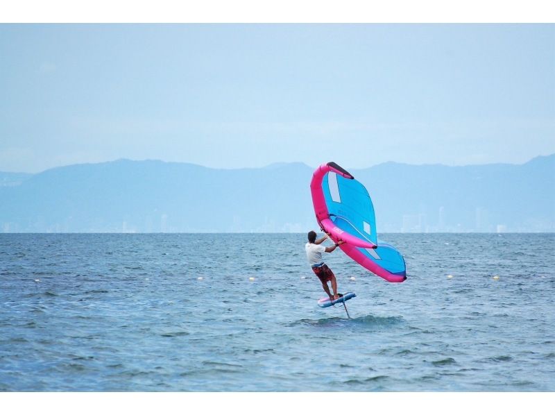 [Okinawa, Miyakojima] The first marine activity in the region to be enjoyed at a full-scale beach house: "Wakeboarding"の紹介画像