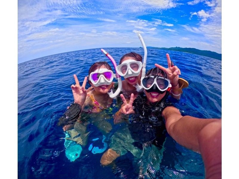 【少人数制満喫プラン】「幻の島」上陸＆美ら海シュノーケリング（GoPro 写真サービス付き）の紹介画像