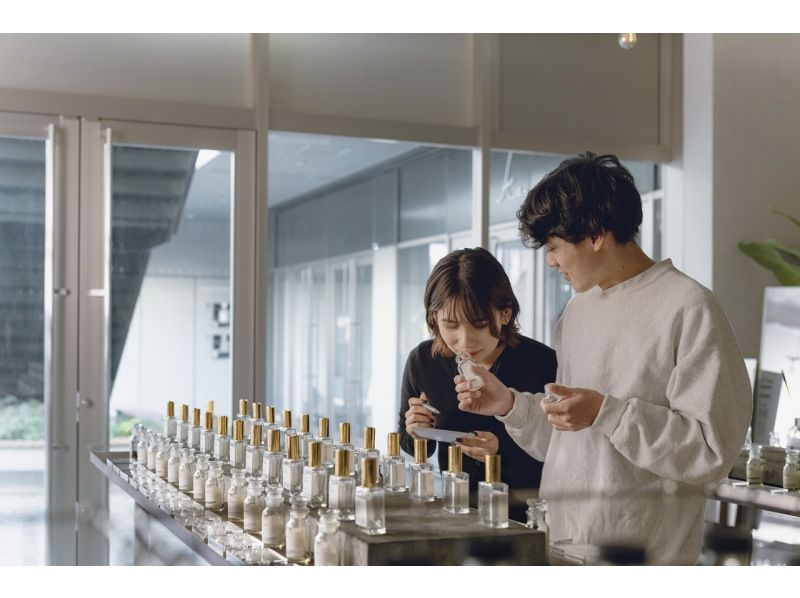 【오사카 우메다】 교토에서 주문한 향수 만들기の紹介画像