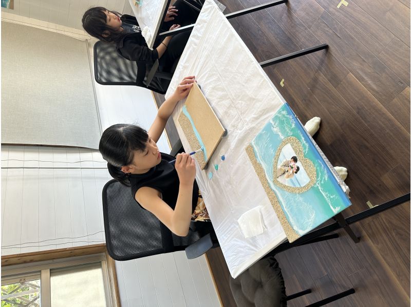 【石垣】シンプルレジンアート！雨の日も！初心者大歓迎！家族カップル女性大歓迎！の紹介画像