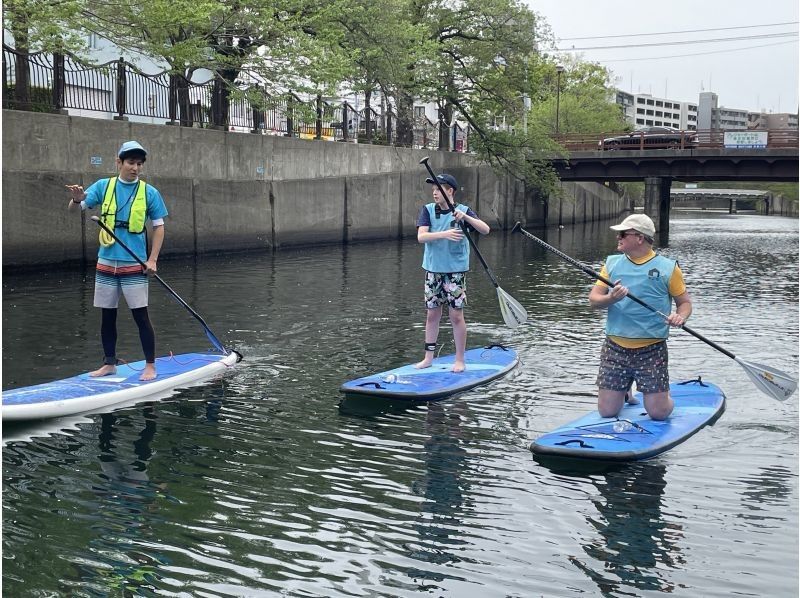 [Yokohama] English guided SUP tour to enjoy the city of Yokohama and the Canal (2 hour course)の紹介画像