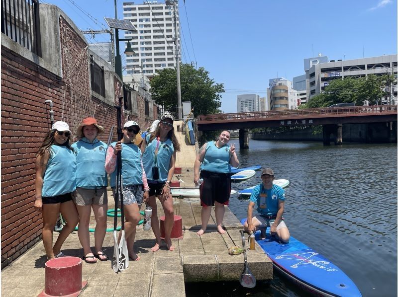 [Yokohama] English guided SUP tour to enjoy the city of Yokohama and the Canal (2 hour course)の紹介画像