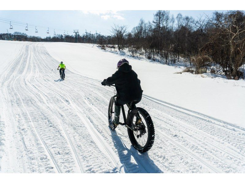 【長野・姫木平/鷹山】雪上マウンテンバイクで自然を存分に楽しもう！自転車乗れたらOK！初心者・ファミリー・女性も大歓迎！2名以上はお得！の紹介画像