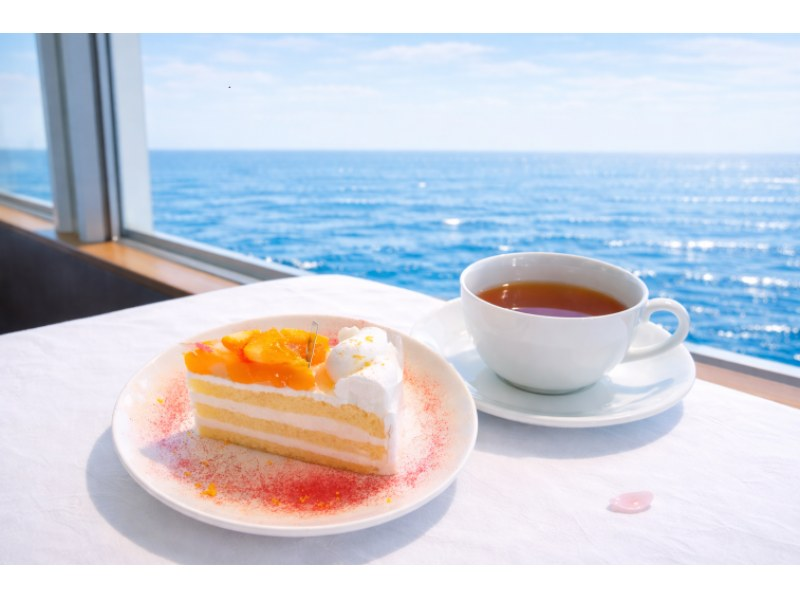 【神戸】14:45出航ティークルーズ「CONCERTOオリジナルケーキ」フリーソフトドリンク付き★生演奏の流れる船内で優雅なひと時をの紹介画像