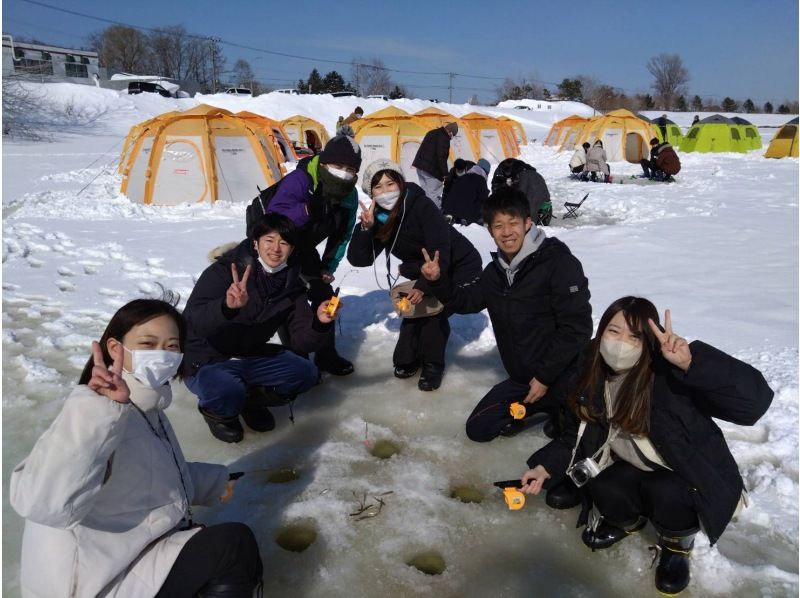 [Hokkaido, Sapporo] Ice fishing for smelt on the Barato River! And tempura ~Pickup and drop-off ~