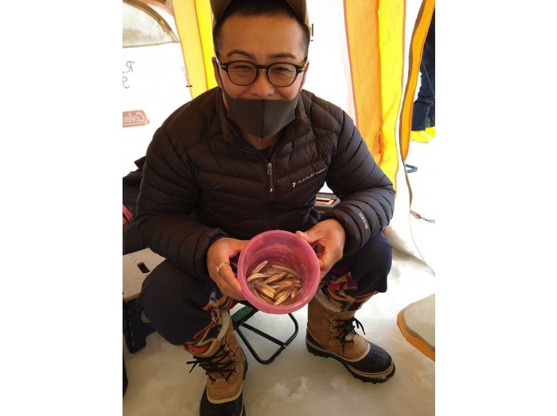 [Hokkaido, Sapporo] Ice fishing for smelt on the Barato River! And tempura ~Pickup and drop-off ~