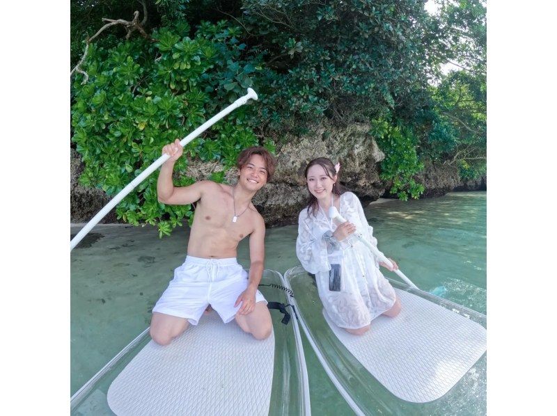 [Ishigaki Island/Half-day] Spectacular views! Kabira Bay Clear SUP & Blue Cave Exploration & Sea Turtle Snorkeling with a 99.9% chance of encountering sea turtles. Same-day reservations accepted! A very popular tour for couples and girls' trips.の紹介画像