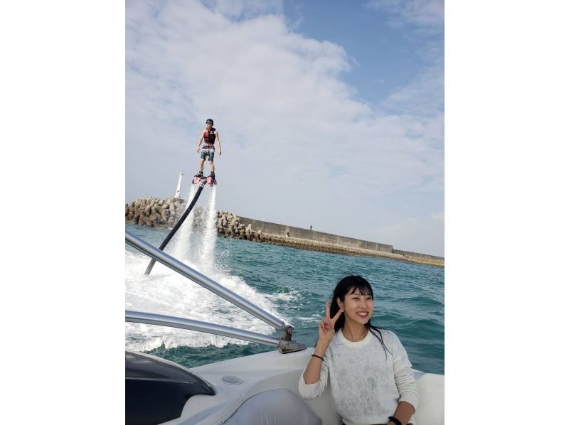 [Flyboard on a dedicated boat] Instagrammable! 360 ° C camera photo free gift ☆ Empty-handed OK (wet suit rental available)の紹介画像