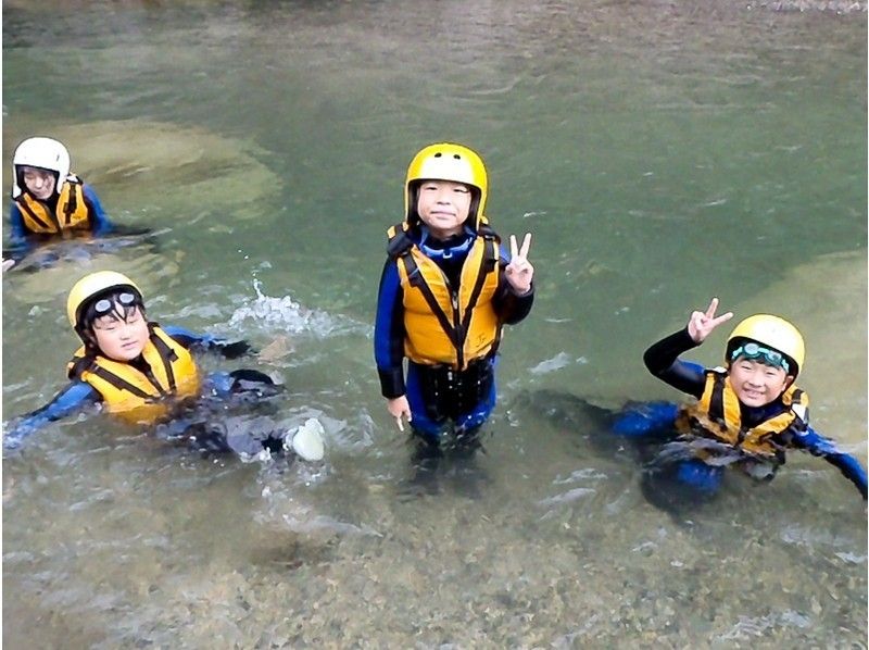 [滋贺】和孩子们一起玩！水儿童峡谷游泳の紹介画像