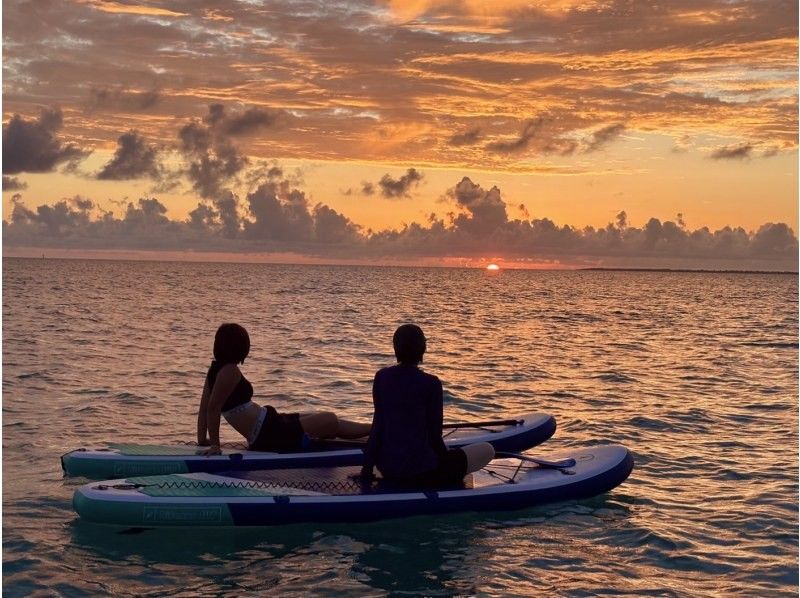 [Miyakojima] Sunset SUP Experience | Beginners welcome! A relaxing and photogenic time with stunning views ♪の紹介画像