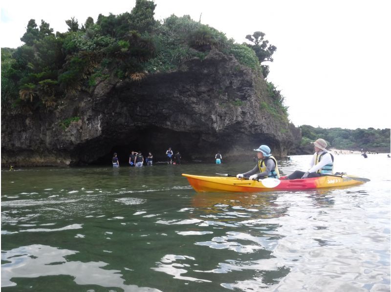 スプリングセール！石垣島・神秘的な青の洞窟に行くシーカヤック&シュノーケリングツアー！ 4歳〜OK！ツアーの写真データープレゼント！のコピーの紹介画像