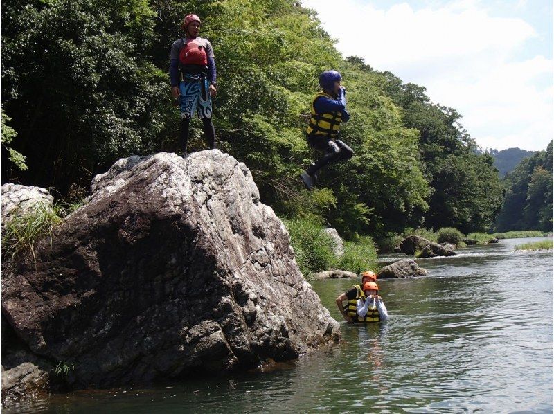 [Tokyo, Okutama] Combo plan to enjoy Okutama for a day: Half-day rafting + half-day hydrospeed (lunch included/photo and video included)の紹介画像