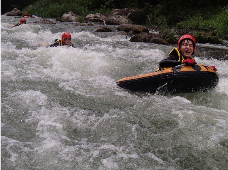 [Tokyo, Okutama] Combo plan to enjoy Okutama for a day: Half-day rafting + half-day hydrospeed (lunch included/photo and video included)の紹介画像