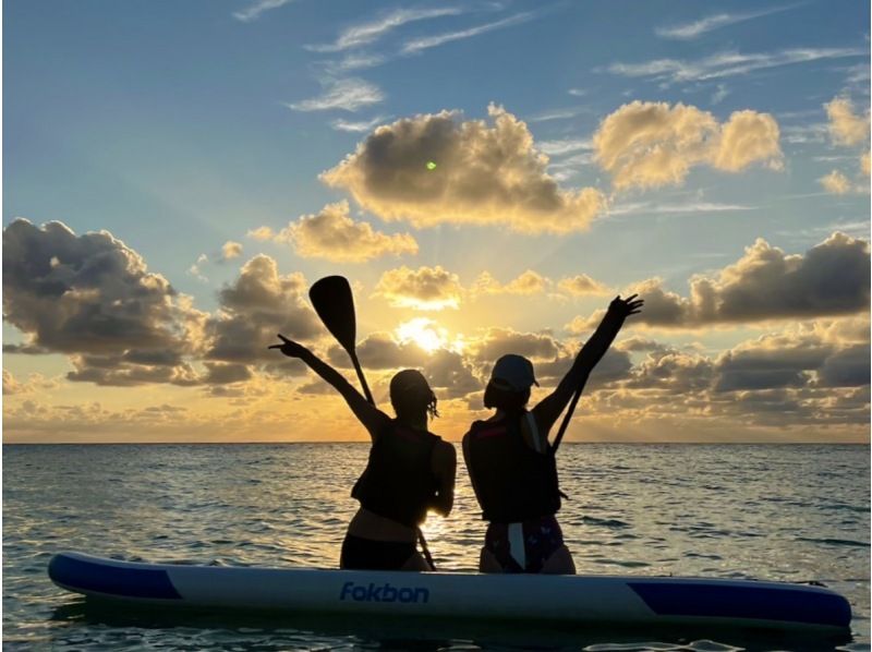 [Miyakojima・SUP] Make a reservation the day before ◎ | ★Sunrise SUP with the sunrise★ A great way to start your day!の紹介画像