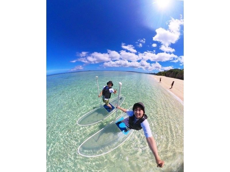 Morimori Marine 的 Clear SUP 之旅 - 您可以从水上欣赏冲绳壮丽景色的特别体验！の紹介画像