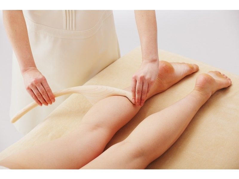 [Osaka, Shinsaibashi] *Women only: 90-minute body treatment "Full body hand & power tree, scalp treatment"の紹介画像