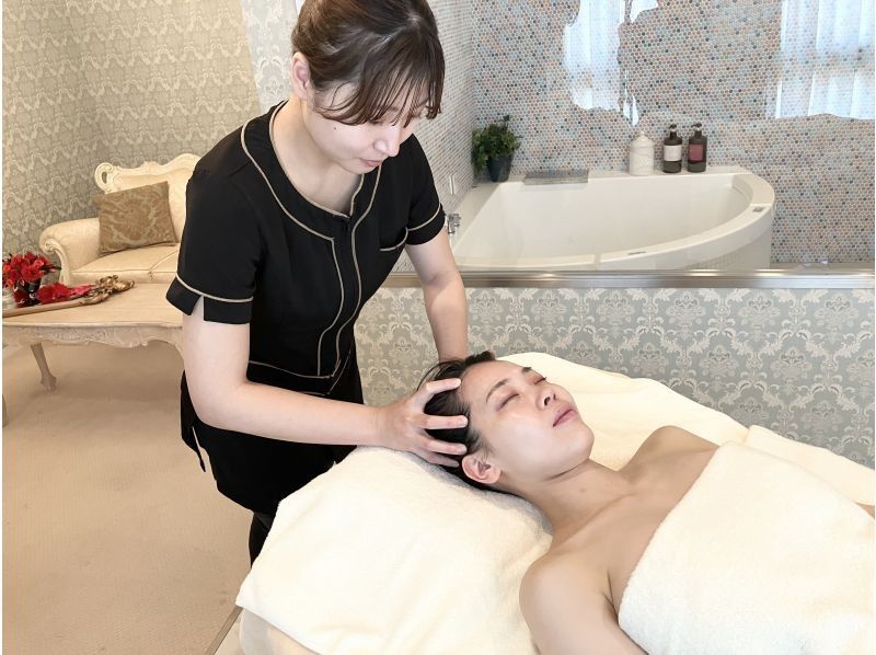 [Osaka・Shinsaibashi] *Women only: 60-minute facial "Face, décolleté, mask, scalp treatment"の紹介画像