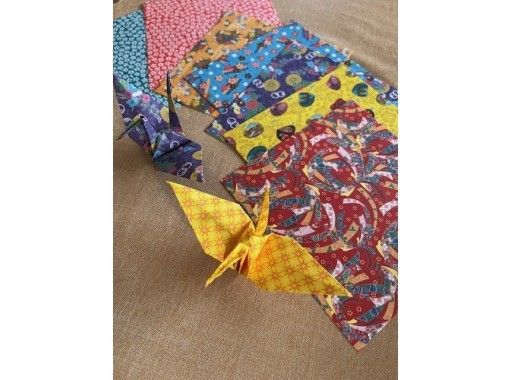 【宮城・仙台】日本文化〜書道と折り紙体験!書き終えた色紙は思い出深いおみやげに(北仙台駅送迎付き):英語対応 【宮城・仙台】日本文化〜書道と折り紙体験!書き終えた色紙は思い出深いおみやげに(北仙台駅送迎付き):英語対応