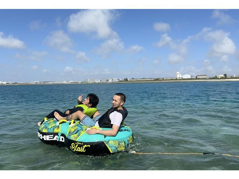 [Okinawa, Naha, Itoman] Unlimited 100-minute rides on a variety of towing tubes in the uninhabited island sea! Enjoy the Okinawan sea to the fullest with clear kayaks, clear SUPs, and sea scooters!の紹介画像