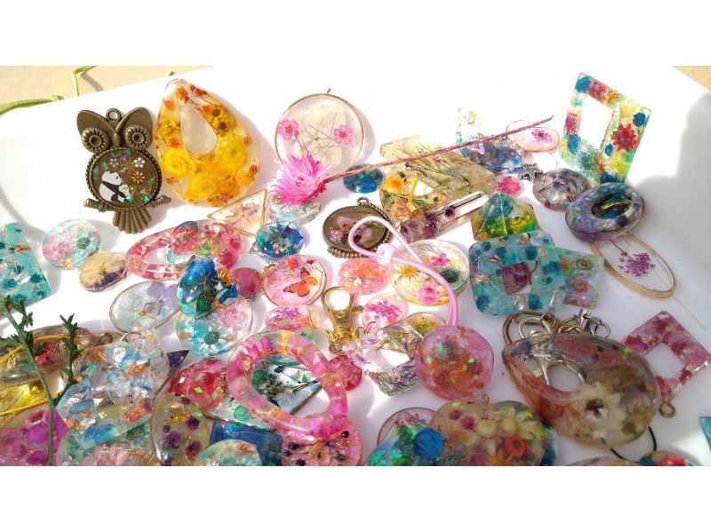 [Mie/Suzuka] UV resin handmade experience ♪ You can make two flower accessories etc.の紹介画像