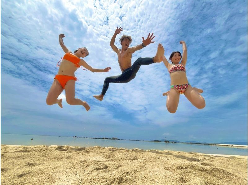 ANA推奨プラン【幻の島&青の洞窟】ウミガメ遭遇率99%★石垣島一生に一度は行きたい！大人気スポット★【2歳〜参加可】送迎・写真無料の紹介画像
